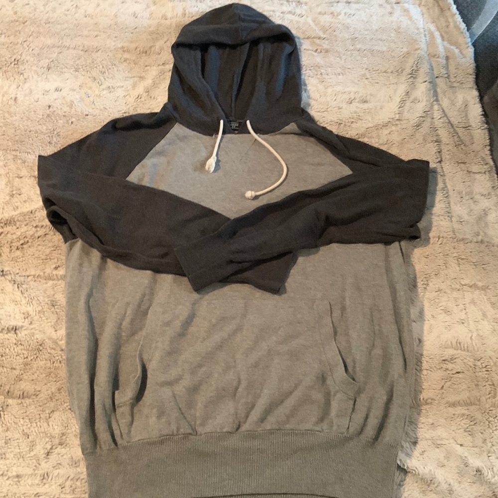 EUC mens JCrew hooded thin sweater